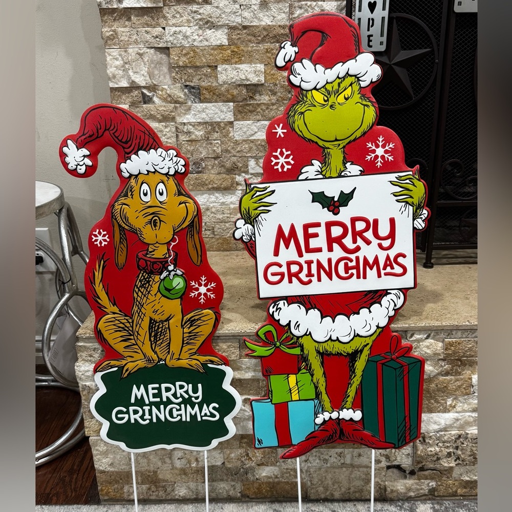 The Grinch And Max Set Christmas Metal Yard Stake / Hanging Wall Decorations